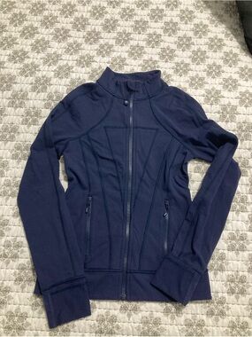 Iviva by LULULEMON discontinued Full-Zip. Size 12.